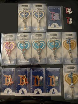 Kingdom Hearts Keyblade Pins