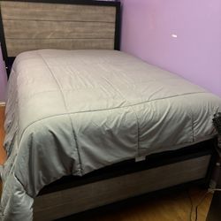 Headboard And Full Size Mattress And Box Spring And Bedframe