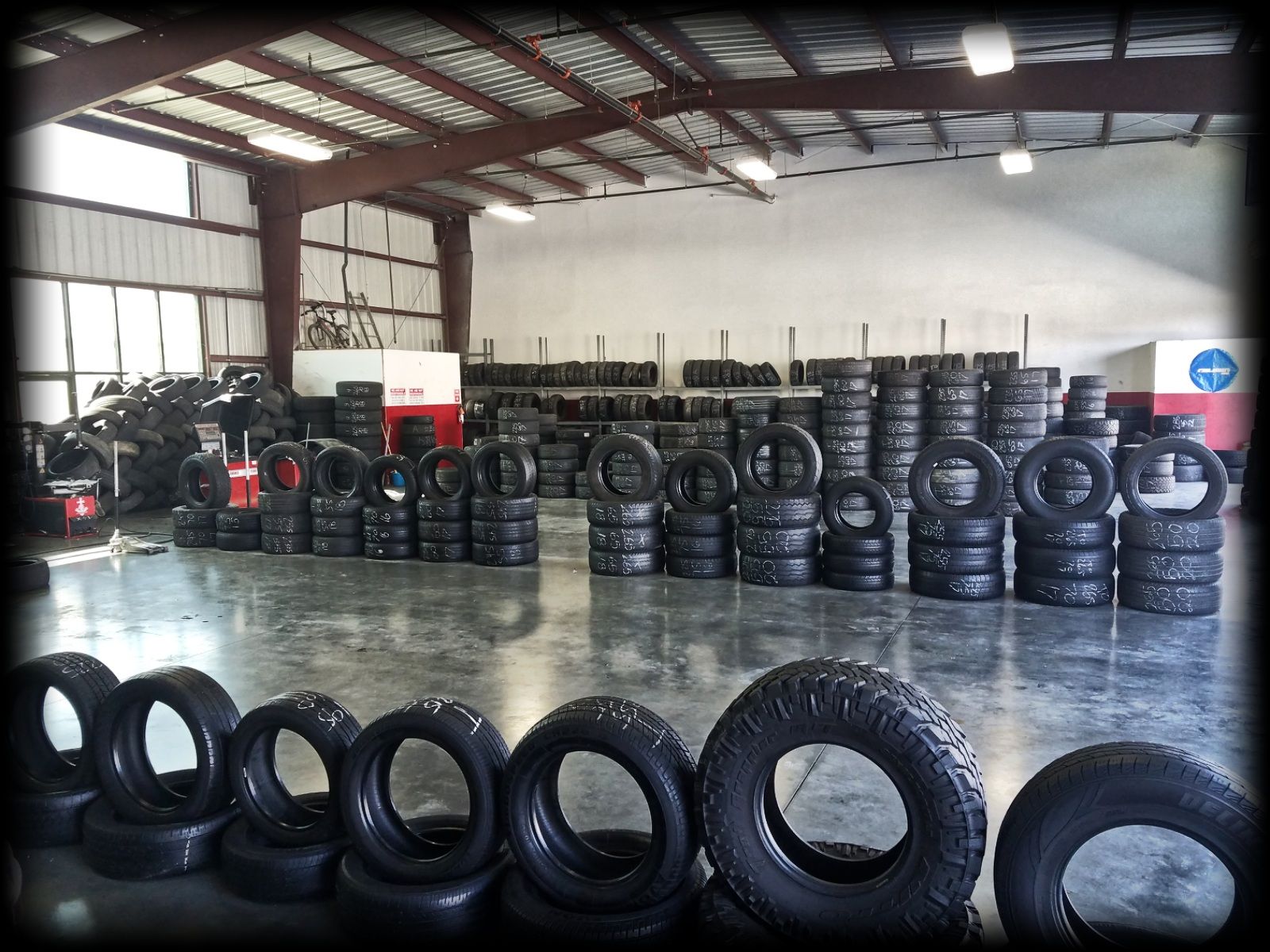 San jacinto's best prices for new and used tires! Rims available amd financing available! Llantas nuevas y usadas!