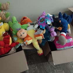 Lot Of 40 Stuffed Animals 