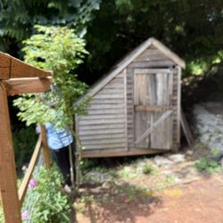 Garden Greenhouse Shed/ Kids Playhouse/ Or ??