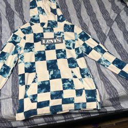 Levi’s Sweater For Kids Runs A Little Small