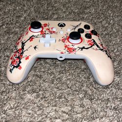 PowerA Advantage Wired Controller (Cherry Blossom)