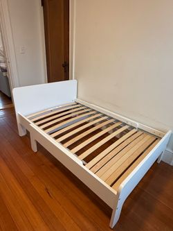 Moving sale!! 2 IKEA SLÄKT Extendable Kids Beds – White – $90 for Both