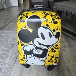 Disney Mickey Mouse Hardshell Luggage - Kids Suitcase