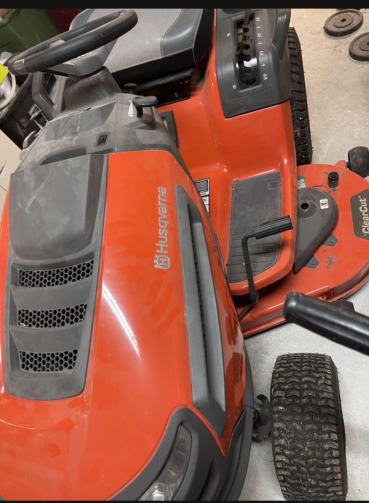 Husqvarana 54” TS354D Riding Mower 725cc