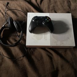 Xbox One (Perfect Christmas Gift)