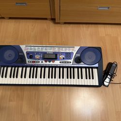 Yamaha Digital Keyboard & Donner pedal 