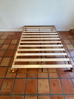 Queen solid wood platform bed frame
