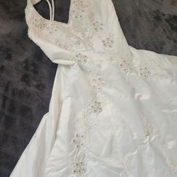 Mary's Wedding Dress Size 14