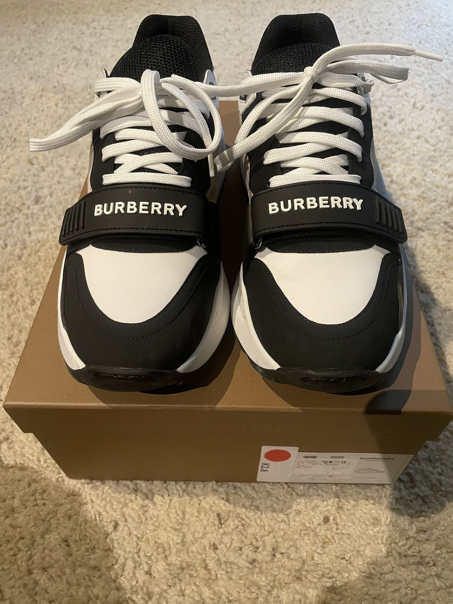Burberry Casual Sneakers