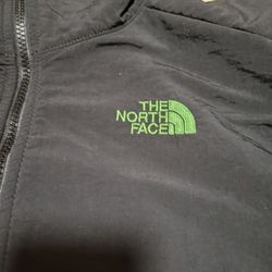 The Nort Face Winter Jacket For Youth Size 18/20  Authentic 