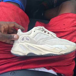 Yeezy 700