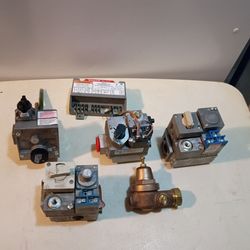 Lot of HVAC Gas Valves and Controls