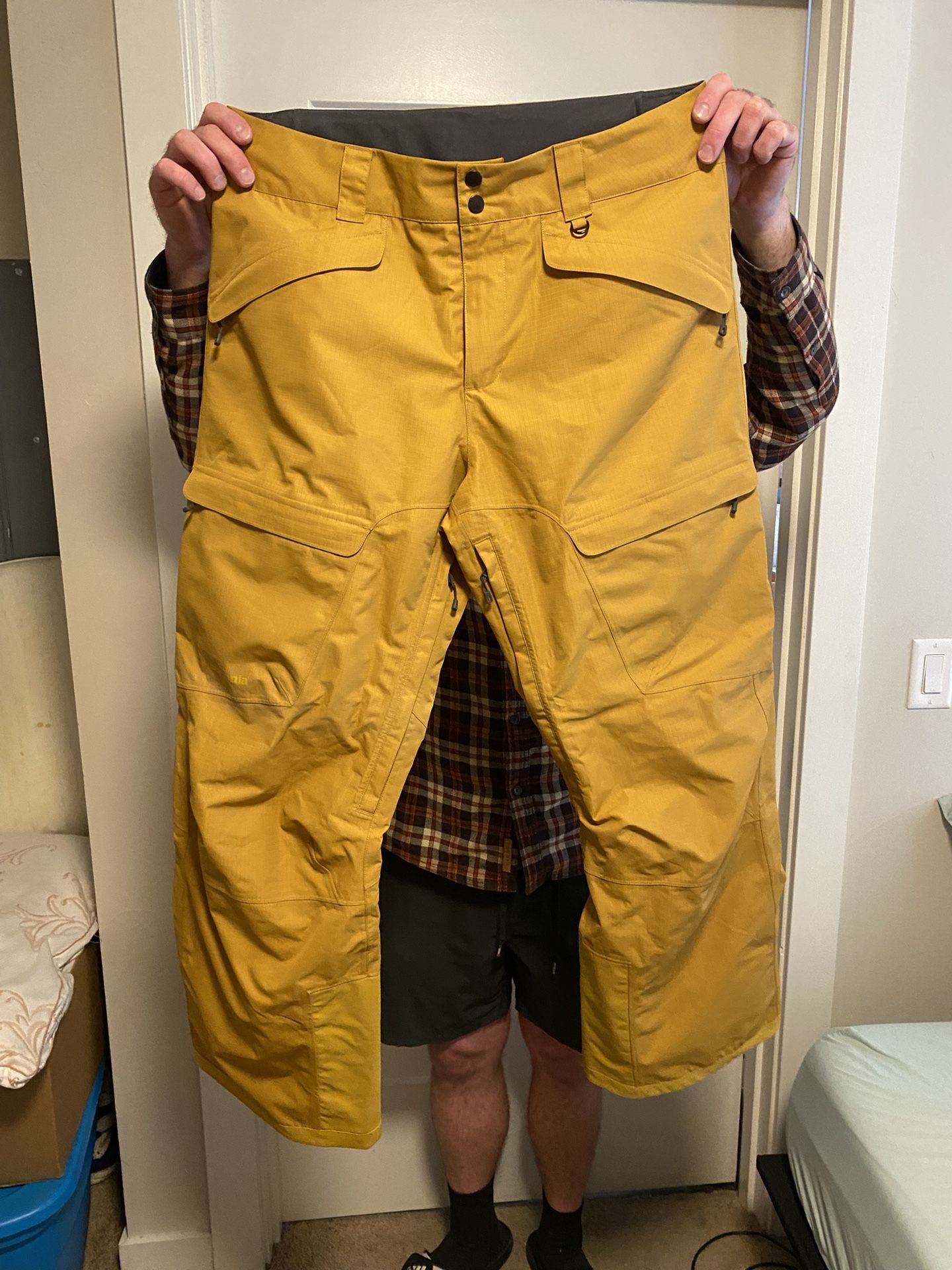 Patagonia Snow Pants - Men’s Size L