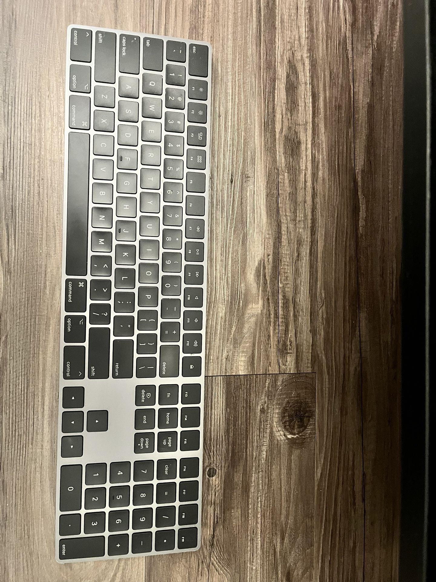 Apple Keyboard