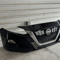 2019+ altima OEM complete front bumper 