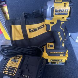 DEWALT ATOMIC 20V MAX Lithium-Ion Cordless 1/4 in. Brushless Impact Driver Kit, 5 Ah Battery, Charger, and Bag