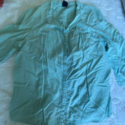 Women’s Shirt Large