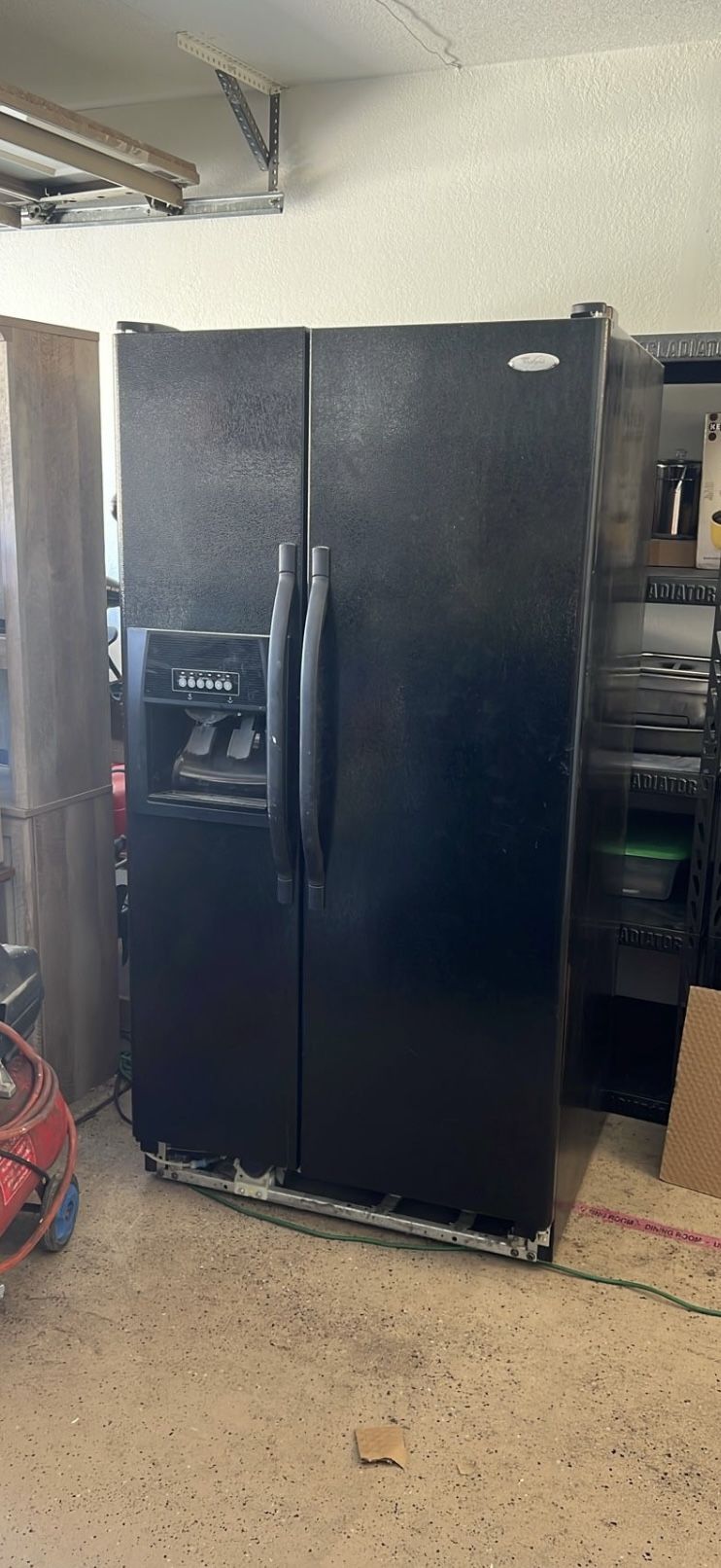 Refrigerator