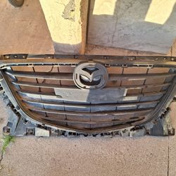 Grille Mazda 3b