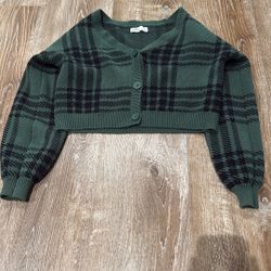 Hollister Cropped Sweater. Size Small