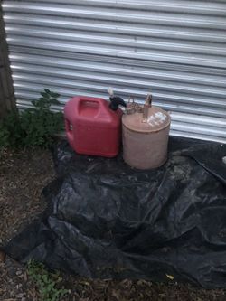 Dos. Botes. Para. Gas