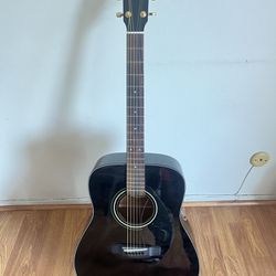 Acoustic Yamaha Guitar 