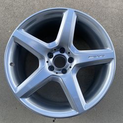 Mercedes Benz CLS Wheel