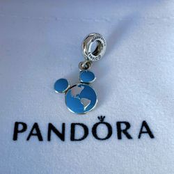 Genuine PANDORA Disney Vacation Club Member Charm W/Pouch