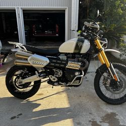 2019 Triumph 1200 XE