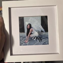 Madison Beer Locket CD/ Signed Insert
