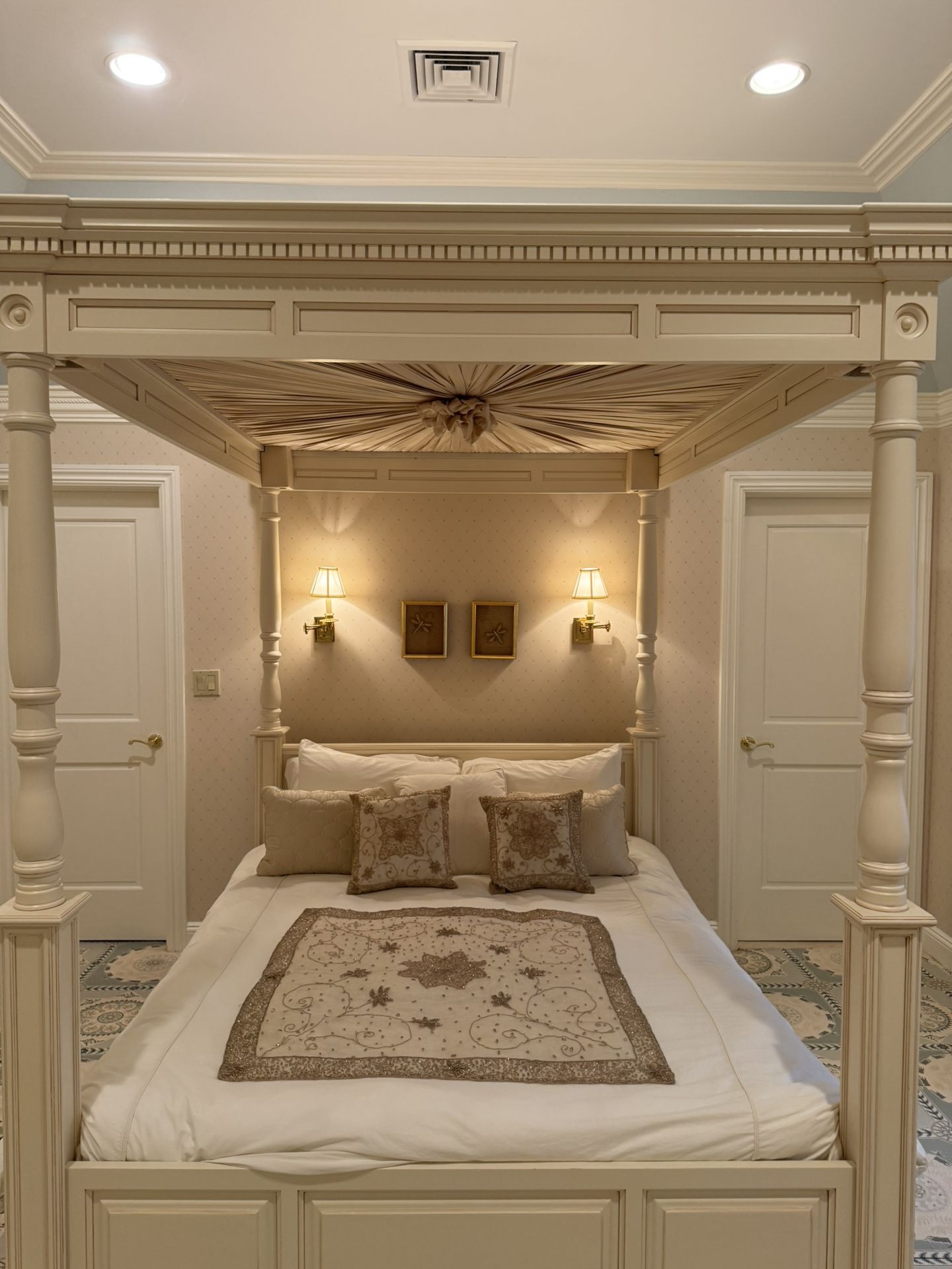 Clive Christian 4 Poster Bed