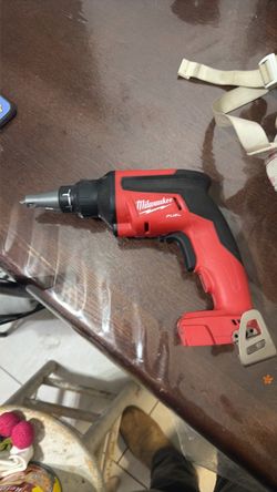 Milwaukee drywall screw gun