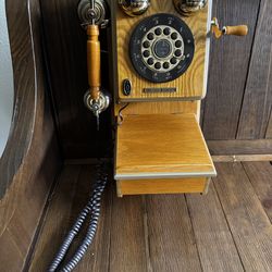 THOMAS CROSLEY MUSEUM SERIES LIMITED EDITION WOODEN WALL TELEPHONE