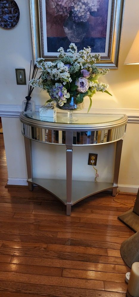 Beautiful Mirror Console Table