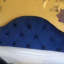 Headboard And Luxury Bench 