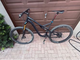 Specialized stumpjumper XL 2013