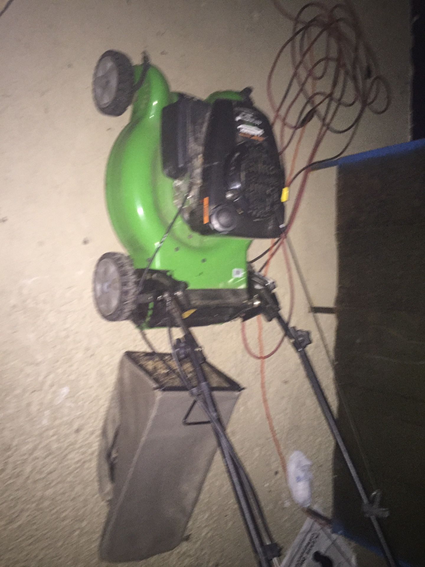 Priced to sell quick!!! Used lawn mower 80$