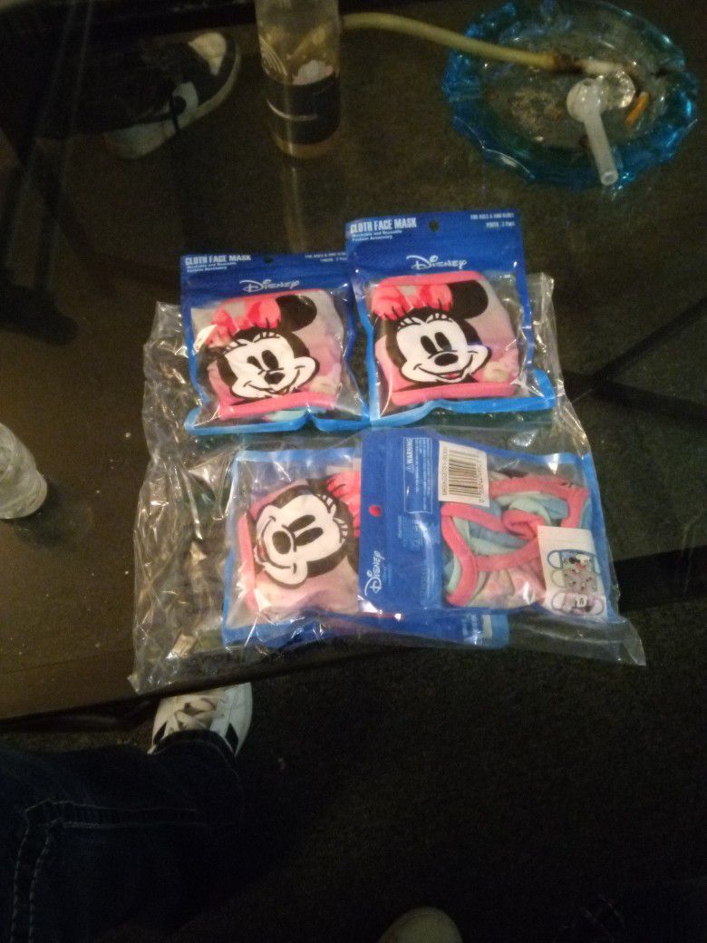 Walt Disney Face Mask 12 In One Package