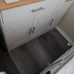 Cabinet W Storage