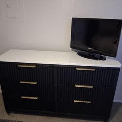 Kara Dresser Cash Only