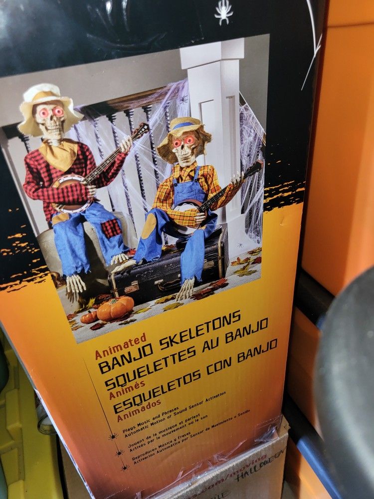 Animated Banjo Skeletons