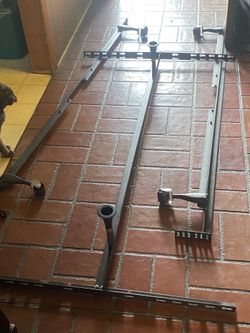 Black Metal Bed Frame for Queen Boxspring with Casters