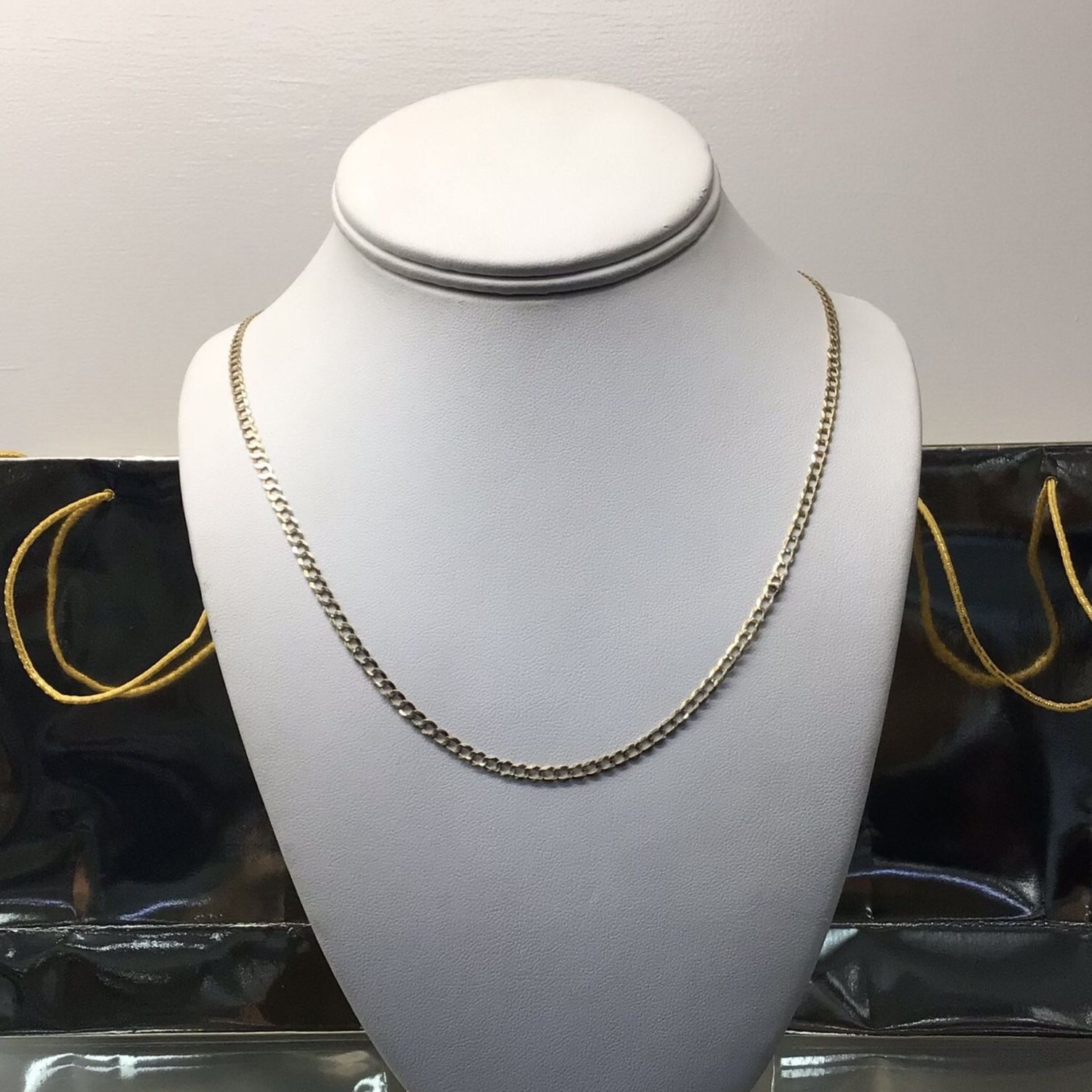 10k Yellow Gold Cuban Link Chain 24” 6.6 Grams 💵 💳 💵 Cash and Card Accepted