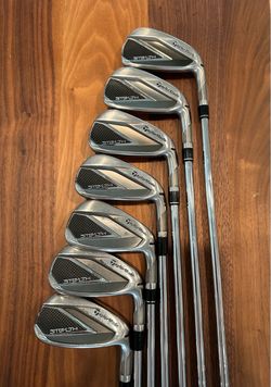 TaylorMade Stealth Irons 4-PW Stiff