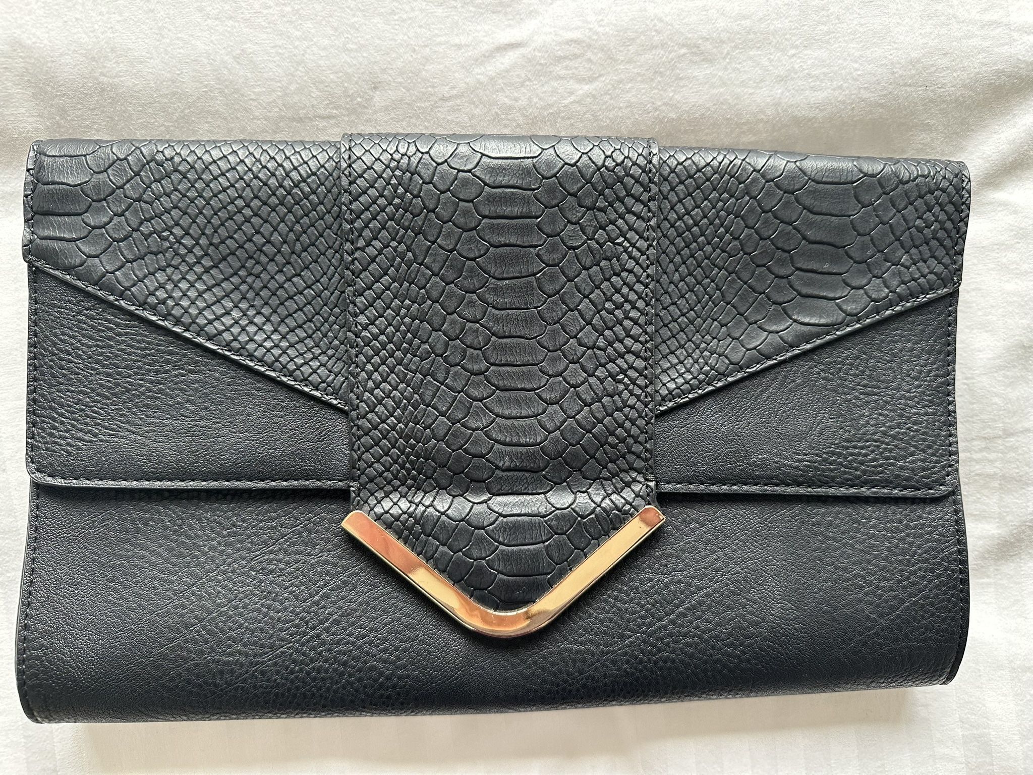 Like NEW! Black Snake Leather Clutch Purse