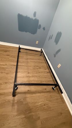 Fall to queen frame