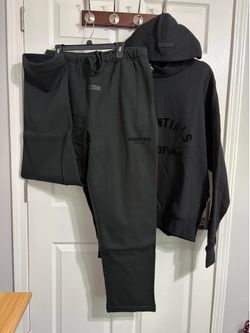 ESSENTIALS Fear of God set