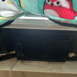 AC Window Unit 